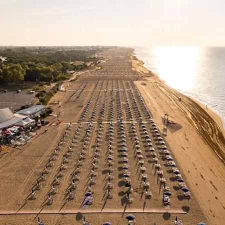 Flat A Stones Throw From The Centre Of * Bibione